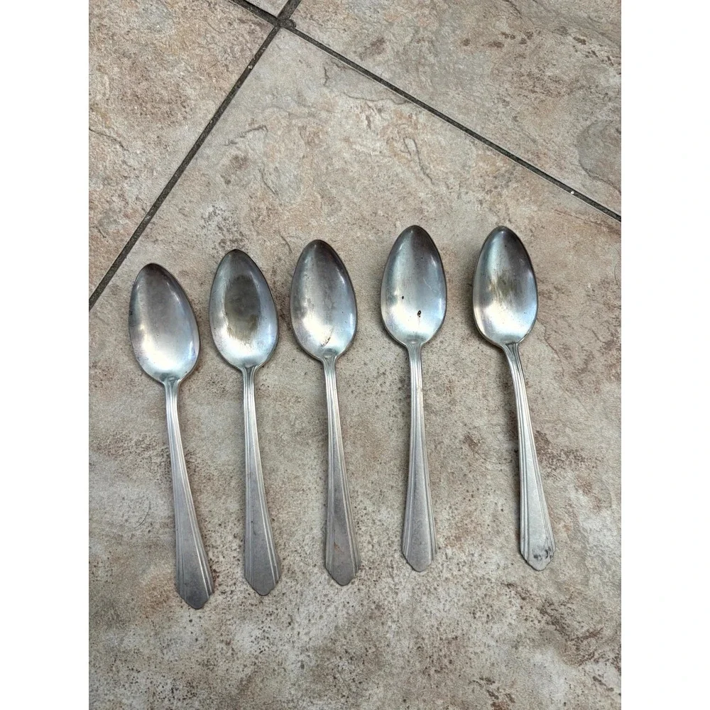 Vintage Fashion Silver Plate Teaspoons Set of 5 Art Deco Tapered Handle Flatware